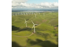 Image Amcor packaging products representing the company’s sustainability and net-zero environmental initiatives